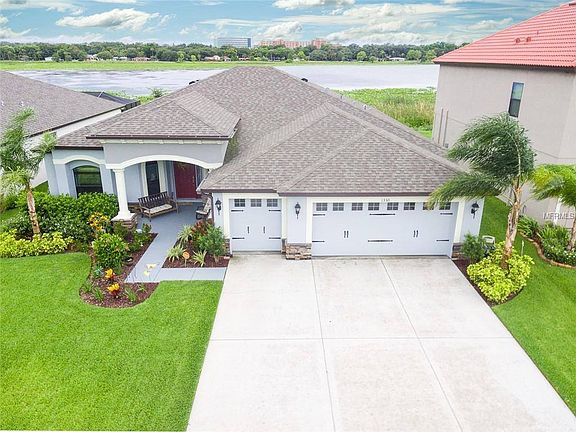 3rd image of 1330 Heritage Landings Dr