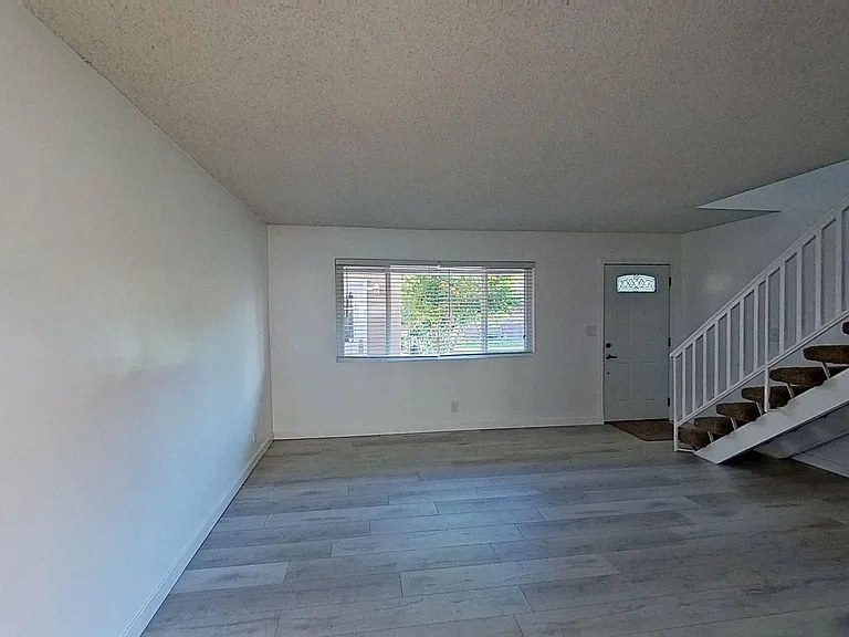 12072 Bailey St — Photo 4