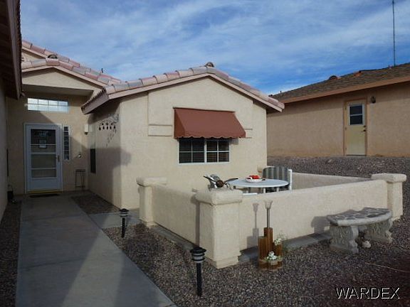 2nd image of 3751 Bluegrass Dr