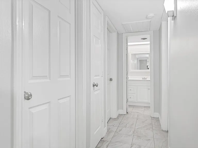 9339 Deanwood St — Photo 16
