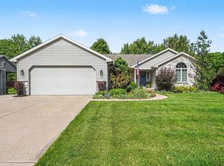 7161 Pine Oak Ln, Hudsonville, MI 49426