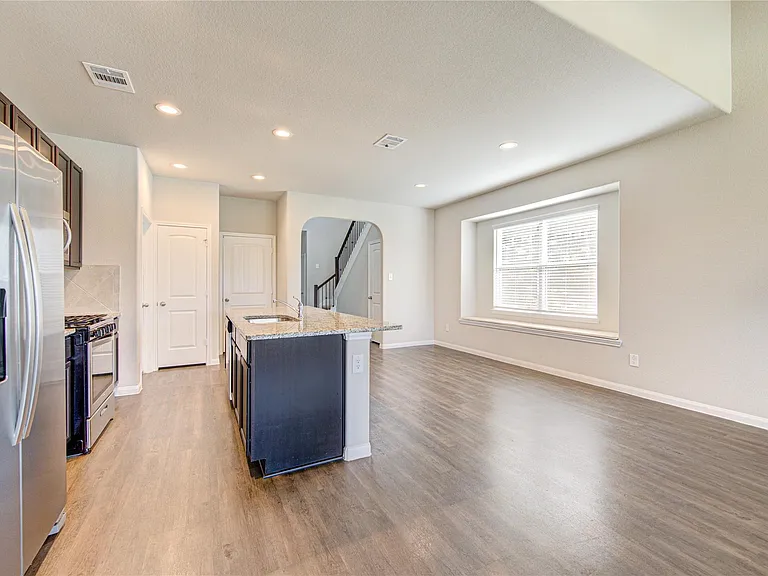 3707 W Alessano Ln — Photo 11