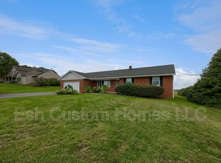 2208 Forry Rd, Lancaster, PA 17601