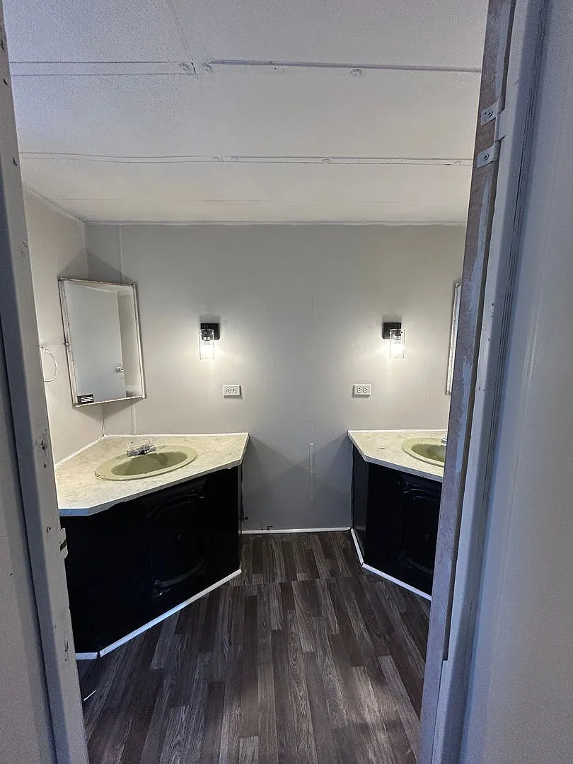Meridian MHP — Photo 2