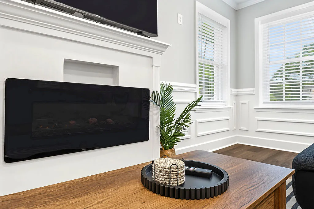 1 bed, $935 — Photo 2