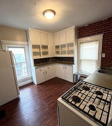 3rd image of 557 Bird Ave #1