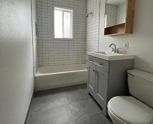 5th image of 5800-5808 SE Woodstock Blvd #B