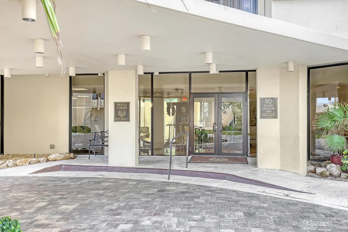 Photo 2 of 33 - 2800 N Ocean Dr #A-3C - Riviera Beach, FL Building Photo - 2800 N Ocean Dr #A-3C