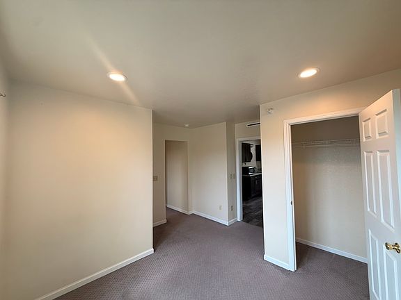 5th image of 525 Sprague Ave APT 9