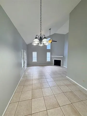Building Photo - 219 Beech St
