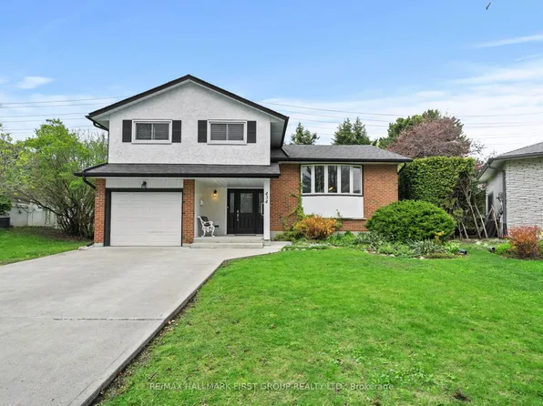 434 Hackney Ct, Oshawa, ON L1G 2Y4