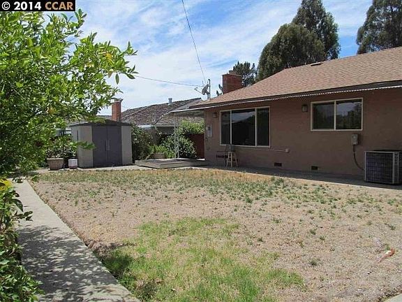 4th image of 4447 Fieldcrest Dr