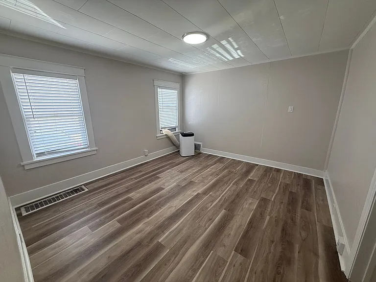 230 Arletta St — Photo 12