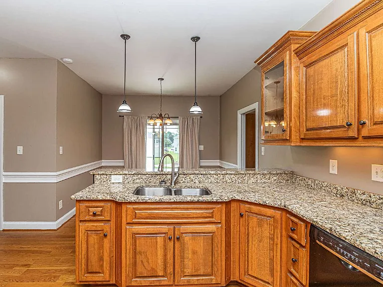 303 Glenn Laurel Dr — Photo 16