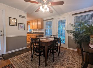 4221A Oxford Rd #A, Prairie Village, KS 66208