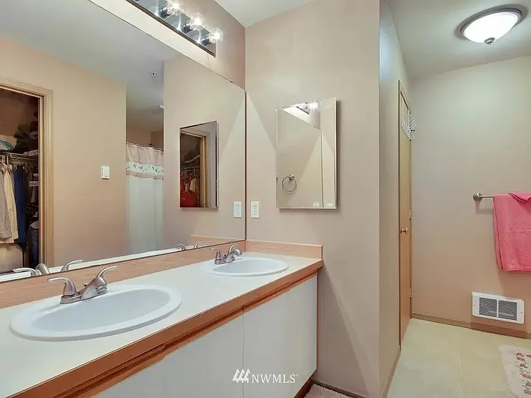 4021 S 222nd Pl #204 — Photo 12