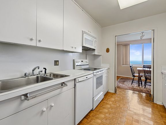 4th image of 1440 N Lake Shore Dr