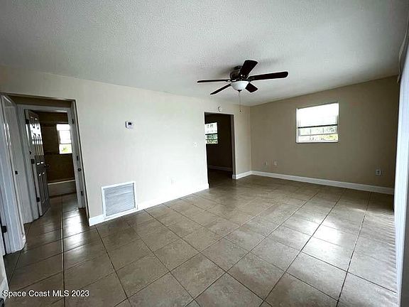 3rd image of 308 Buchanan Ave APT 7