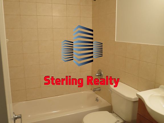 3rd image of 3158 37th St #3