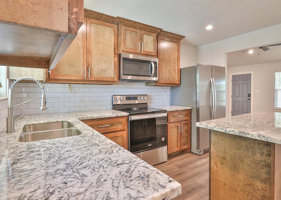 1st image of 5817 Avenue F