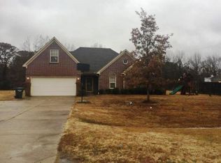 184 Jessica Cv, Holly Springs, MS 38635