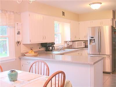 3rd image of 1601 S Bonny Bruce Dr