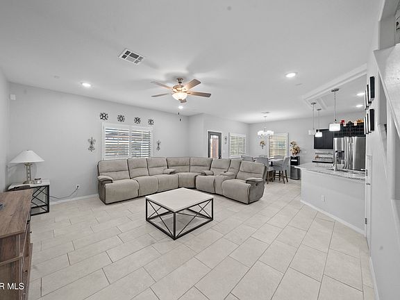 5th image of 14633 Ciambriello Ave