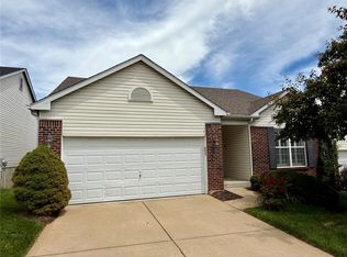 156 Carytown Ln, Florissant, MO 63034