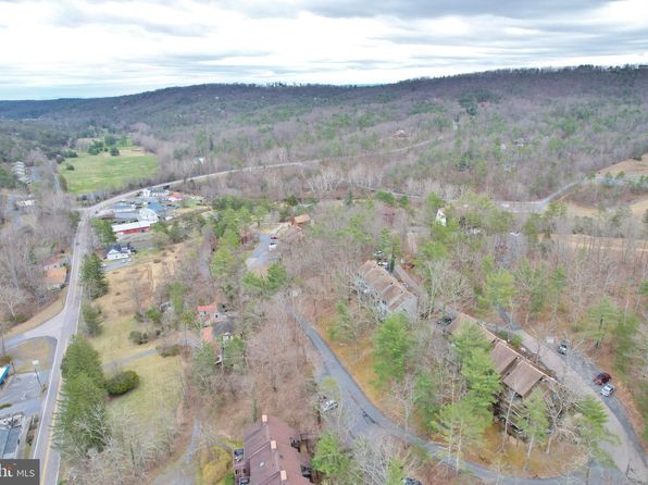 329 The Hill Rd #8-B, Basye, VA 22810