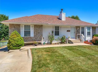 905 SW Shorthorn Rd, Grain Valley, MO 64029