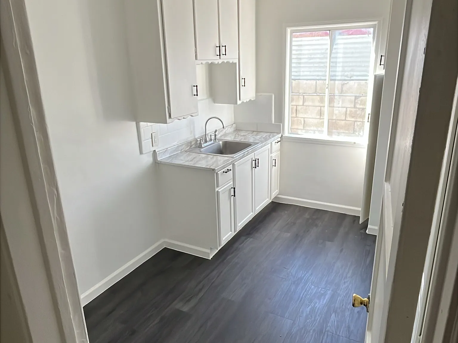 Studio, 450 sqft, $1,500 — Photo 4