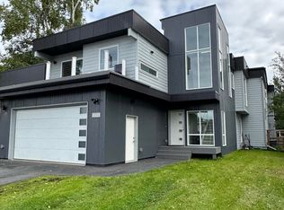 3327 Outta Pl, Anchorage, AK 99517