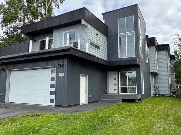 3327 Outta Pl, Anchorage, AK 99517