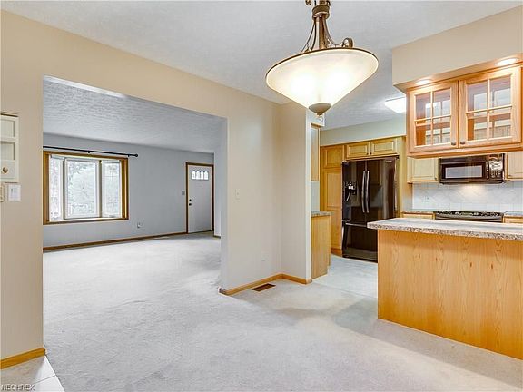 3rd image of 1388 Alexander Cir