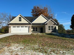 377 Battlefield Dr, Dandridge, TN 37725