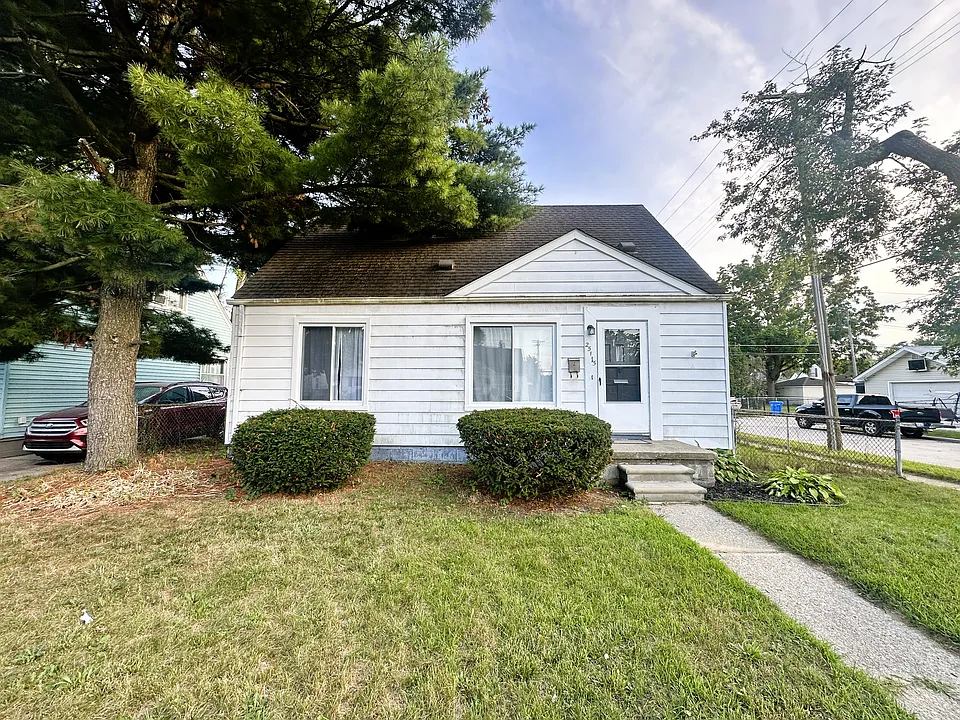 25115 Andover Dr
