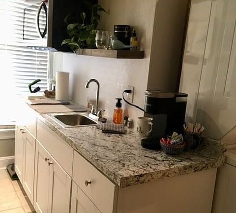 5th image of 12715 Urton Ln #2