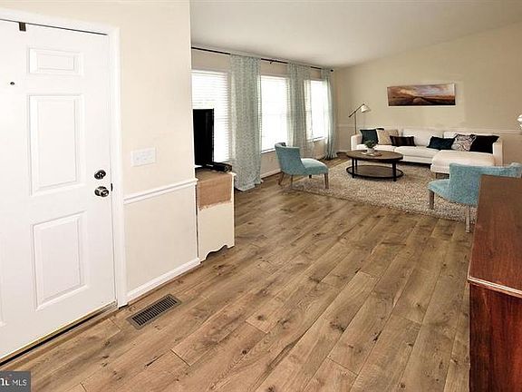 3rd image of 10501 Fairweather Ct