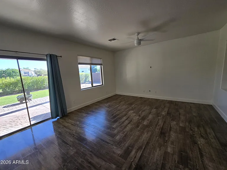 1173 E Mary Ln — Photo 10