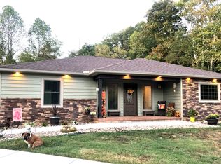 749 Copperhead Rd, Waverly, WV 26184