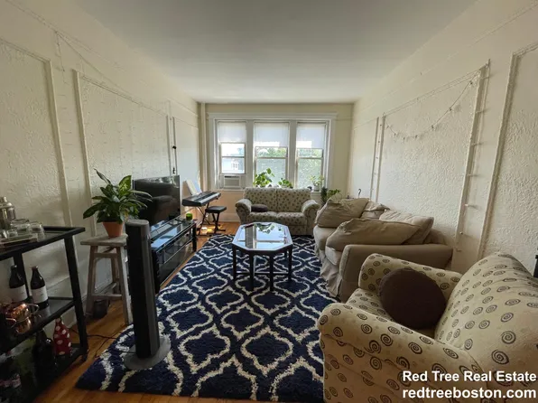 24 Colborne Rd, Boston, MA