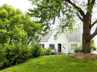 910 N River Dr, Kankakee, IL 60901