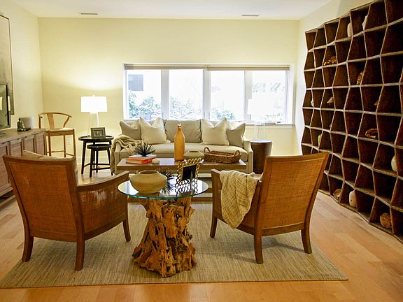 3rd image of 220 West Brambleton Ave #105