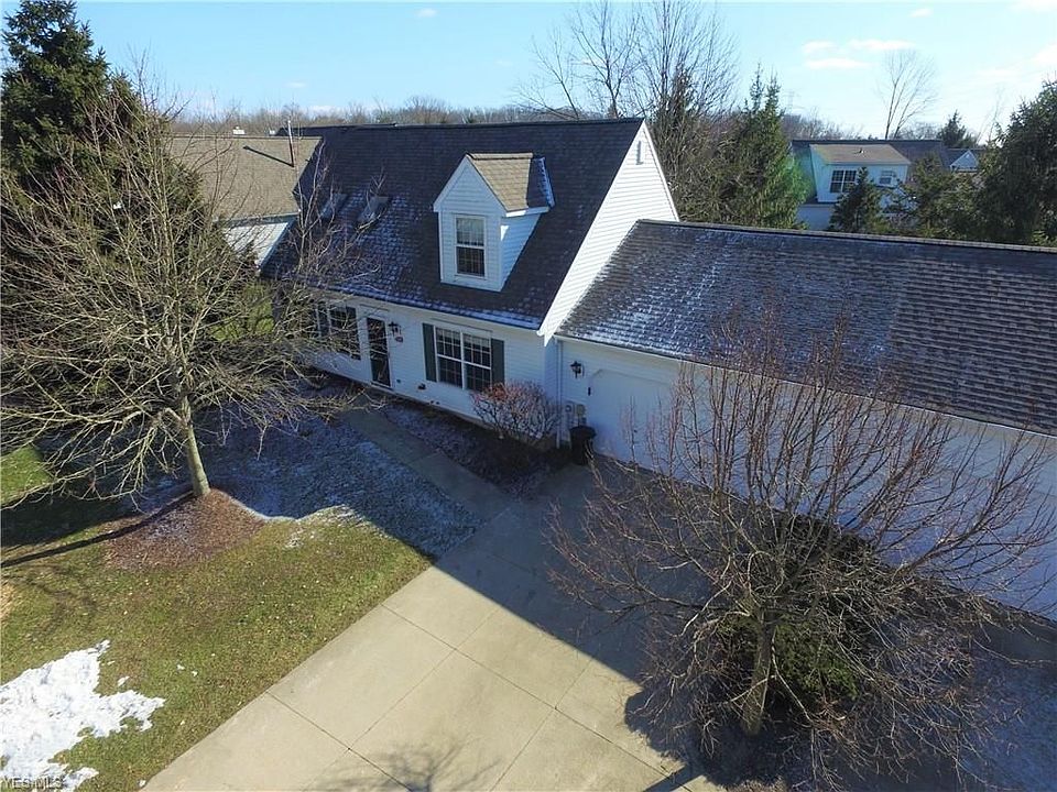 1st image of 620 Windsor Ln