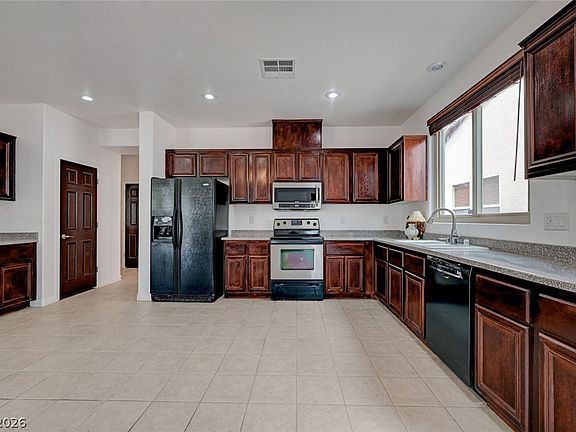2nd image of 5893 Wildhorse Ledge Ave