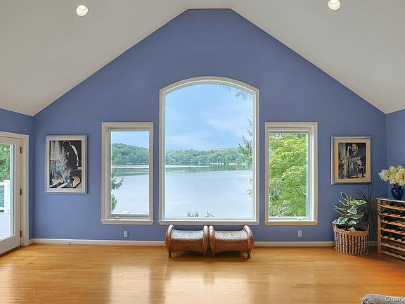 5th image of 11 Lakeside Road