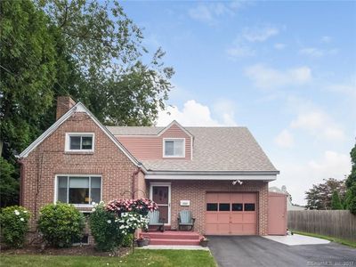 1040 Ocean Ave, New London, CT, 06320