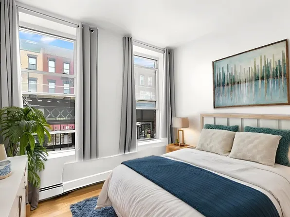 1260 Broadway image 4 of 5