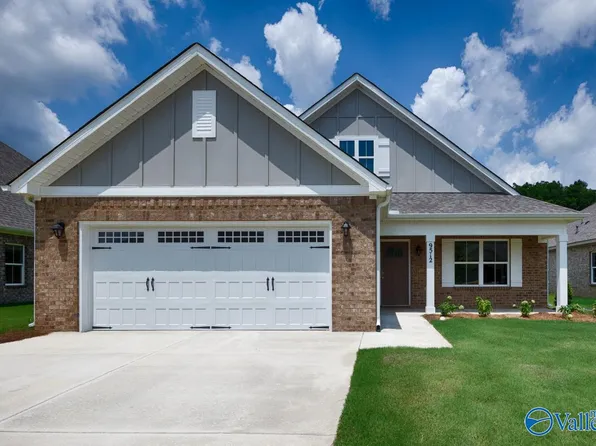9512 Hampton Oak Dr SE, Owens Cross Roads, AL 35763