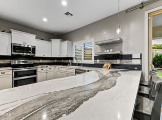 1820 W Spur Dr, Phoenix, AZ 85085